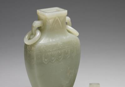 图片[3]-Jade flat vase with lotus-petal decoration, Qing dynasty, Qianlong reign (1736-1795)-China Archive